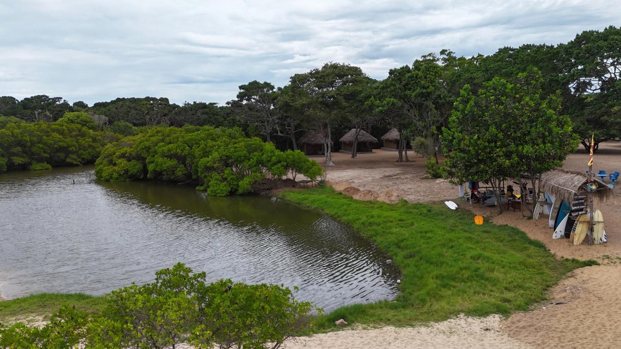 Peanut Farm Surf And Wild Resort - Arugambay 아루감 베이 외부 사진