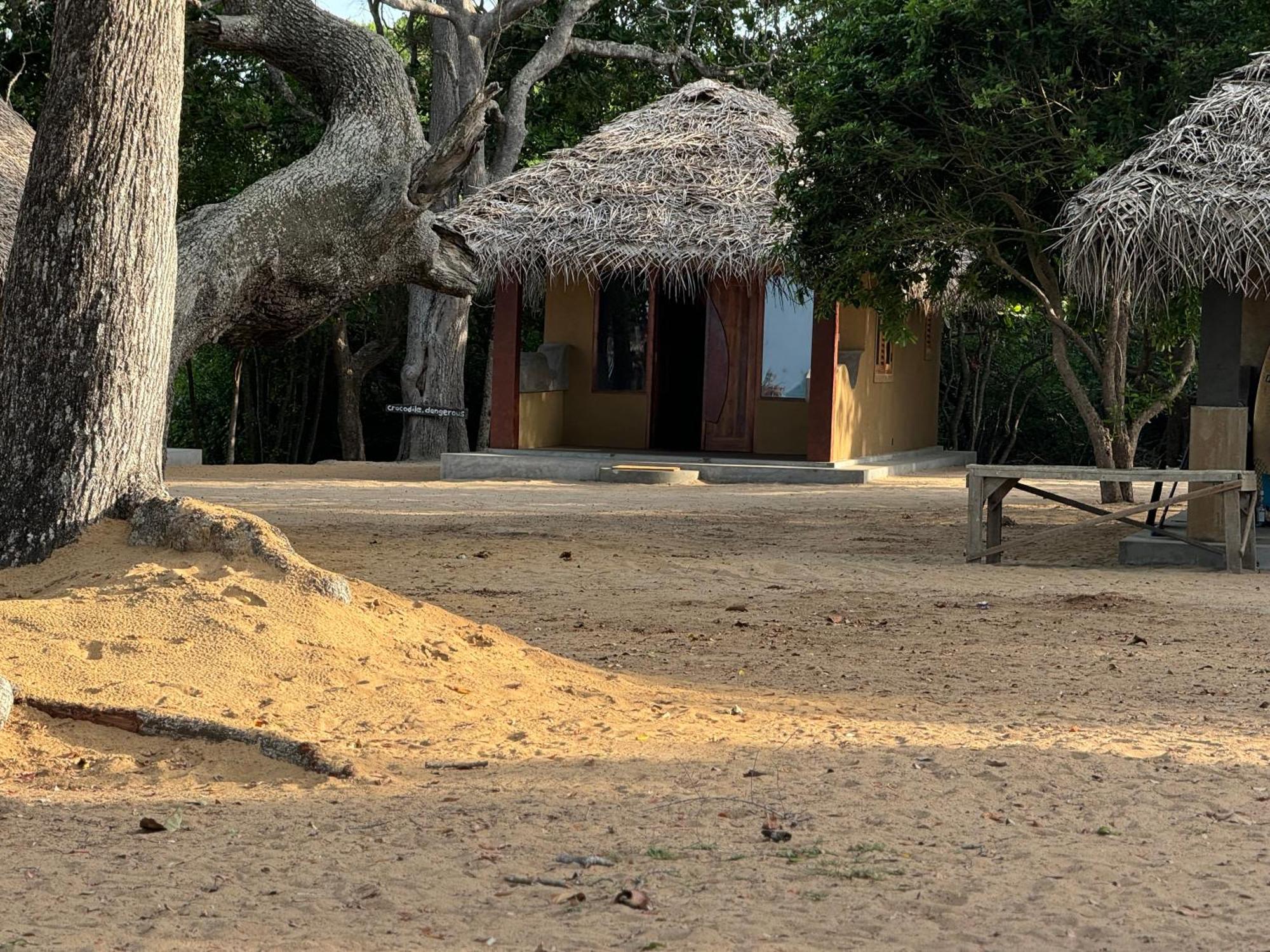 Peanut Farm Surf And Wild Resort - Arugambay 아루감 베이 외부 사진