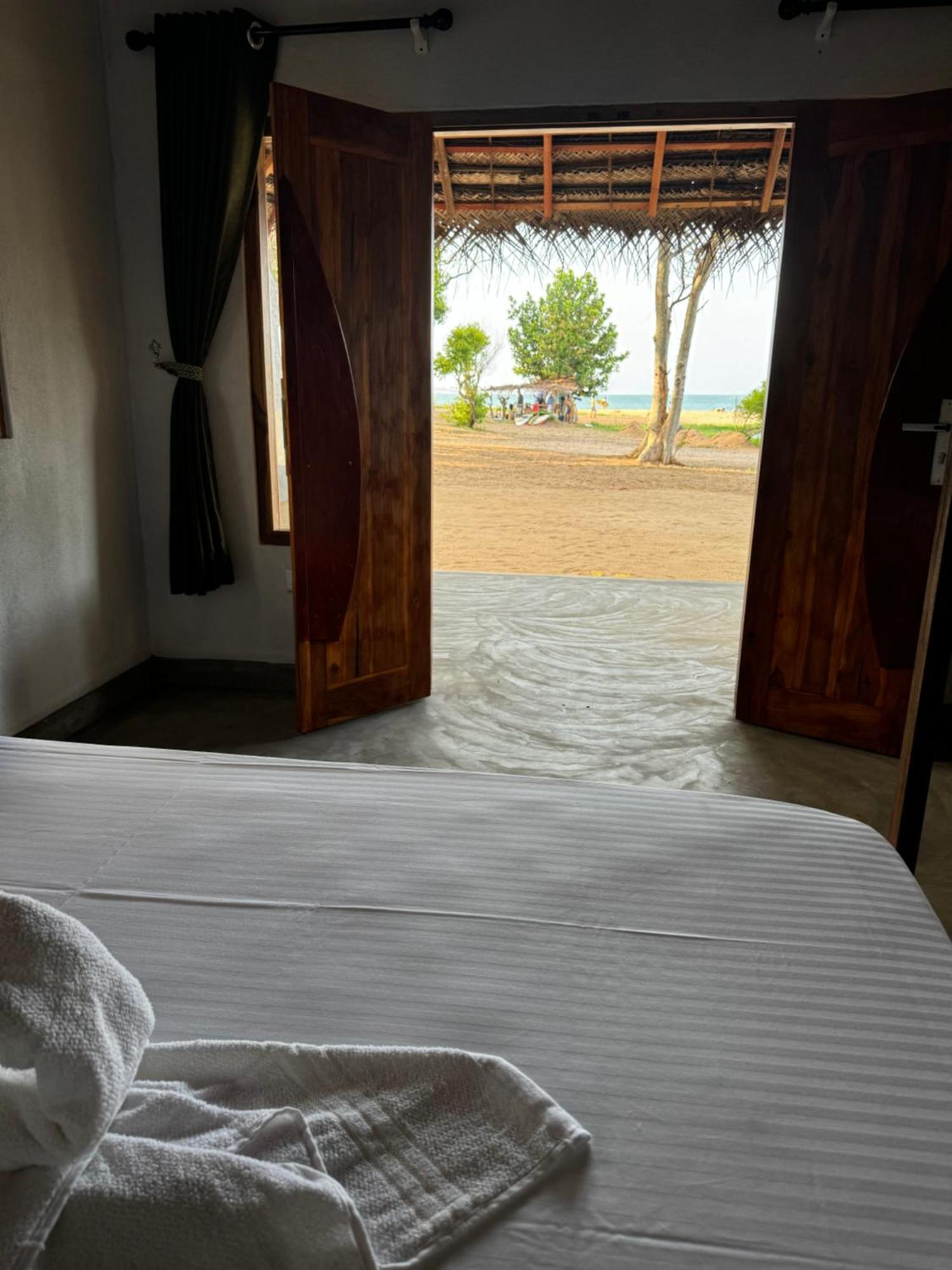 Peanut Farm Surf And Wild Resort - Arugambay 아루감 베이 외부 사진